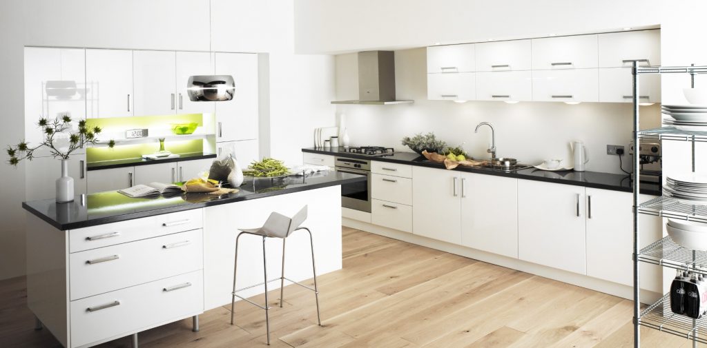 White Kitchen Cabinet for Great-Looking Kitchen Decor