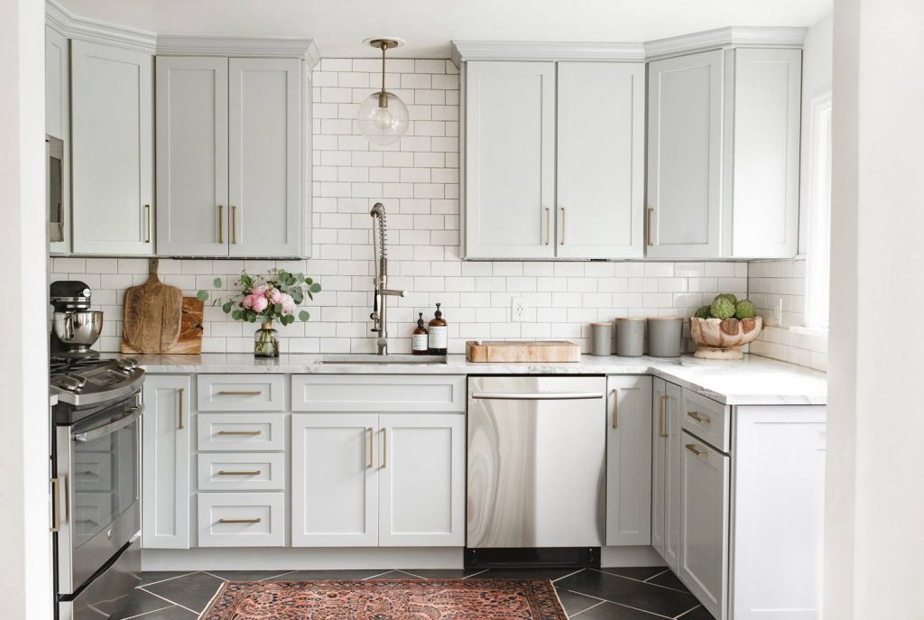 Get To Know The Light Grey Kitchen Cabinet Design That Becoming Popular