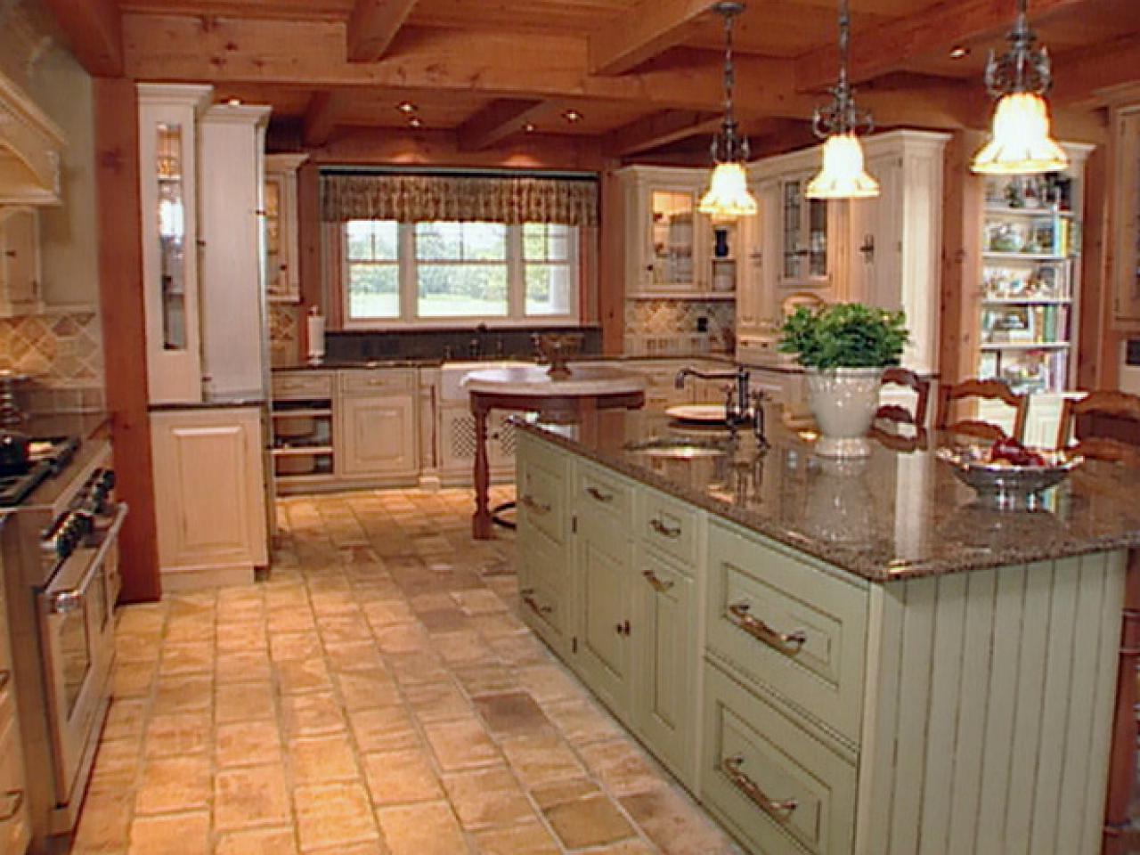 Older Home Kitchen Remodeling Ideas With Pendant Lights 