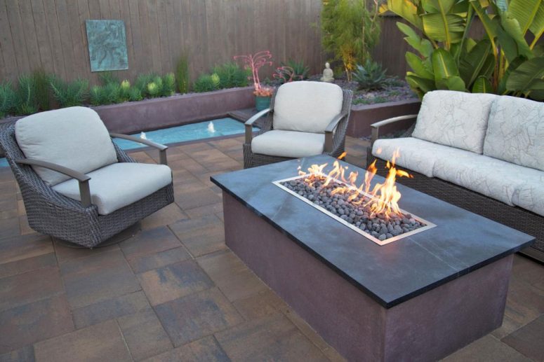 Fire Pit Coffee Table to Enhance Your Outdoor Features